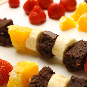 voir la recette brochettes de fruits